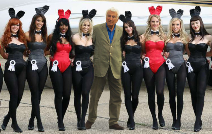 Un anciano de Lécera sustituirá a Hugh Hefner como propietario de la Mansión Playboy