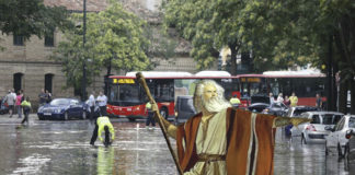 El Ayuntamiento contacta con Moisés para separar las aguas