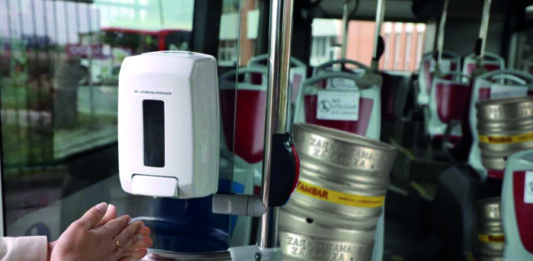 Tras la implantación de dispensadores de gel en el transporte público, el Ayuntamiento de Zaragoza instalará grifos de cerveza